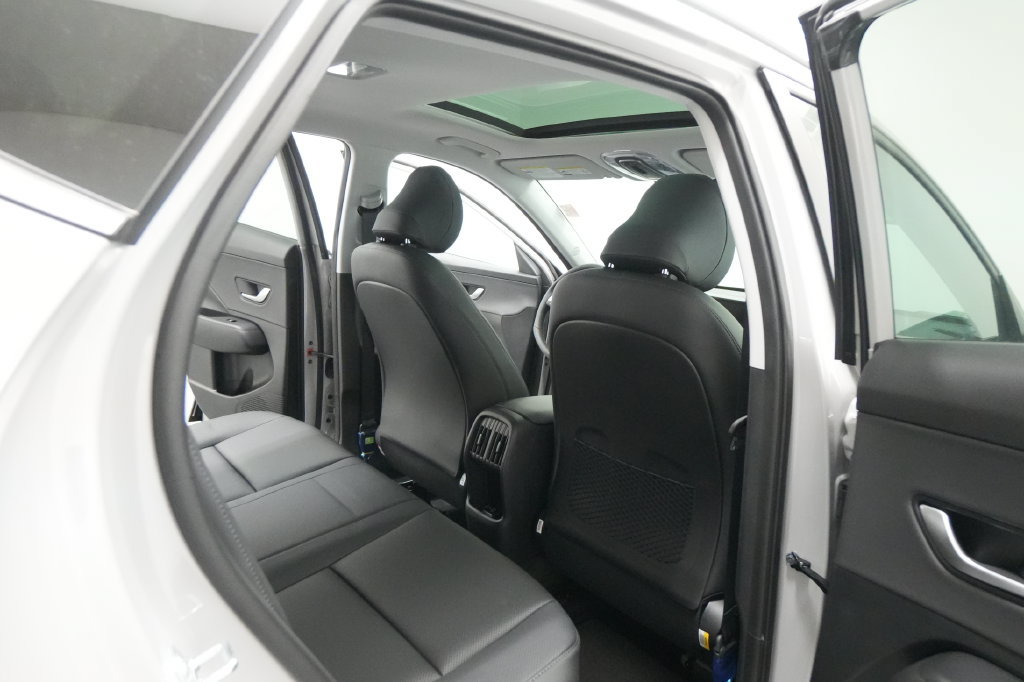 New 2026 Hyundai Kona Limited FWD image 24
