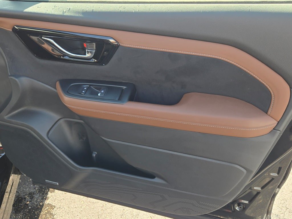 New 2026 Subaru Forester Touring AWD/4WD image 8