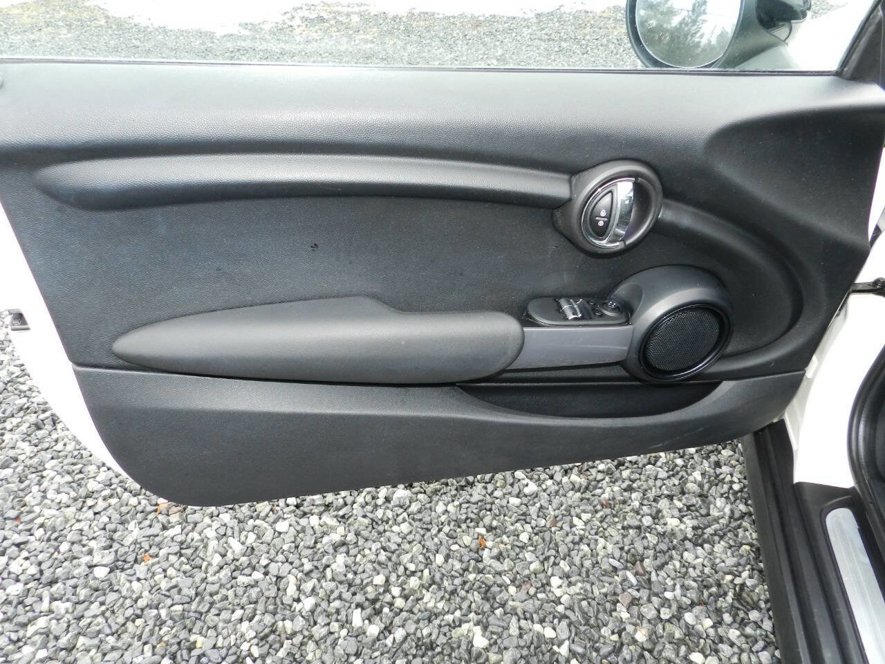 Used 2015 MINI Cooper 2-Door Hardtop w/ Cold Weather Package image 18