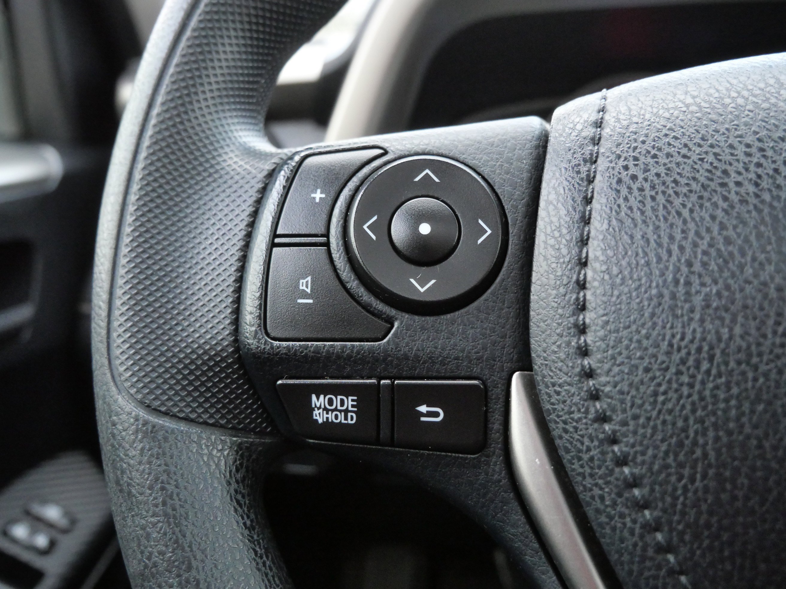 Used 2015 Toyota RAV4 XLE image 27