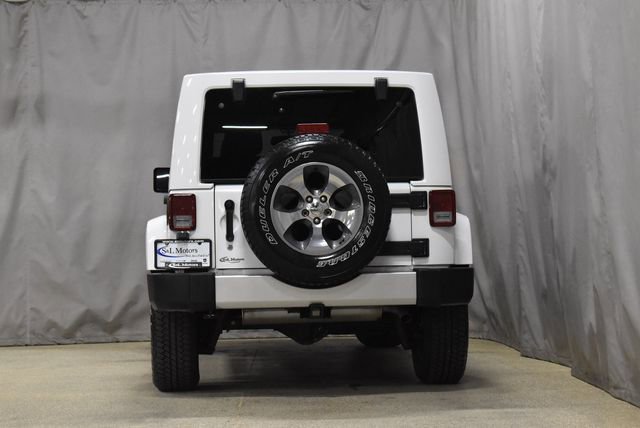 Used 2017 Jeep Wrangler Unlimited Sahara w/ Max Tow Package image 8