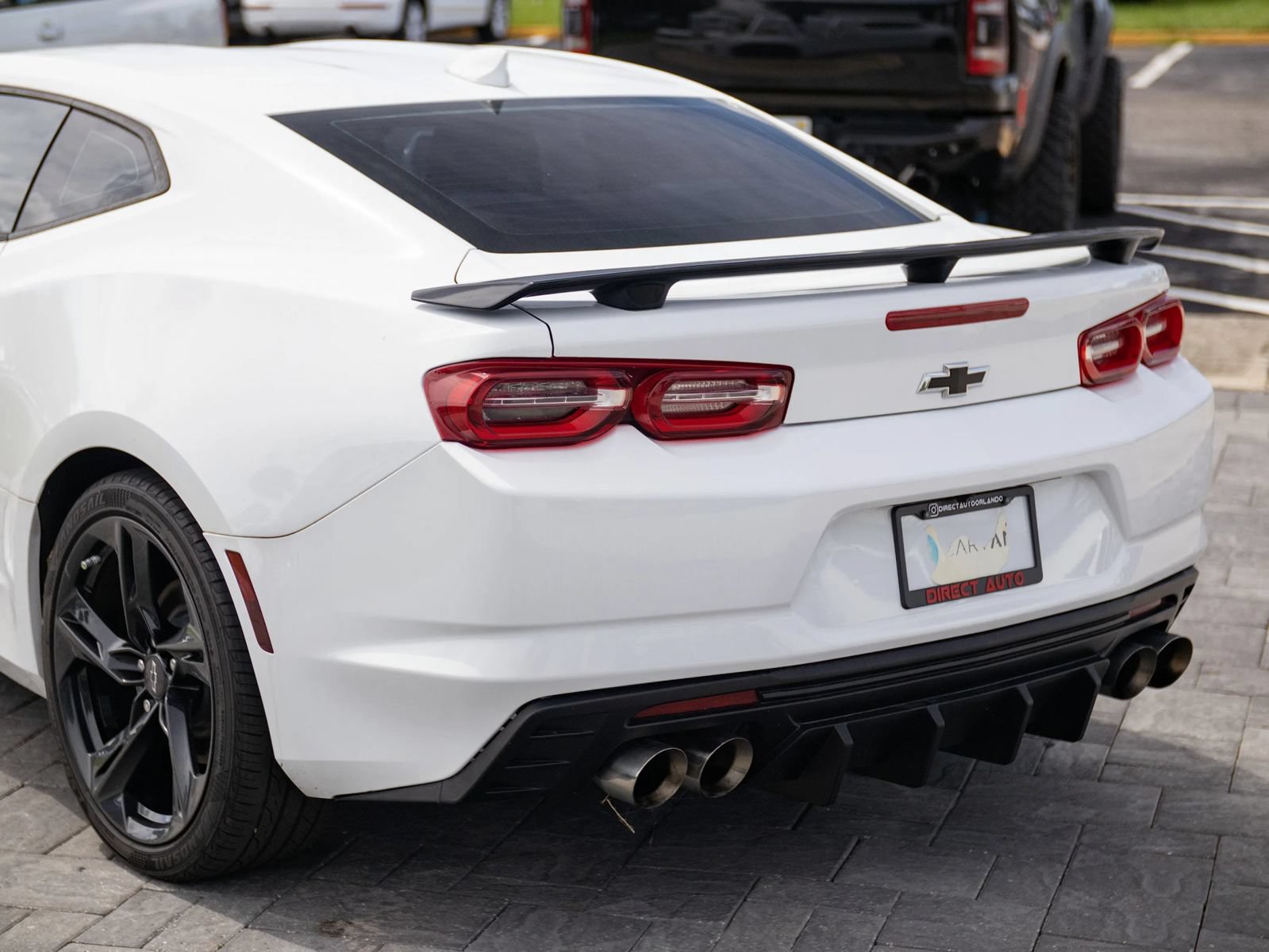 Used 2021 Chevrolet Camaro LT w/ Technology Package RWD image 11