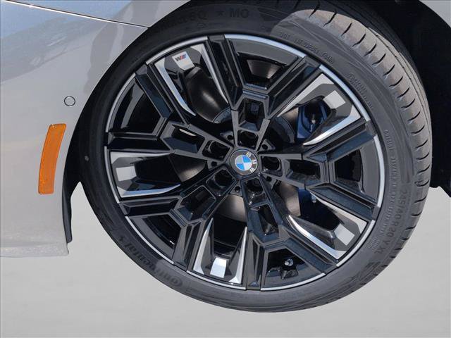 New 2026 BMW i5 AWD/4WD image 9