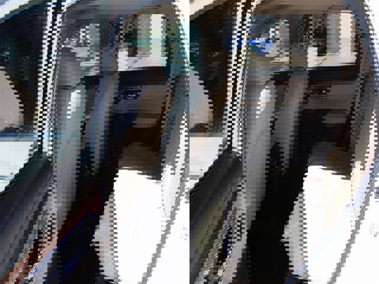 Used 2020 Honda CR-V Touring image 11