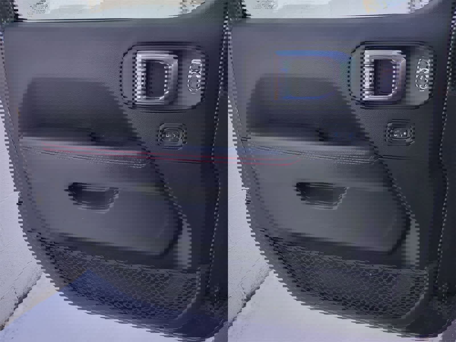 Certified 2021 Jeep Wrangler Unlimited Rubicon w/ Dual Top Group image 26