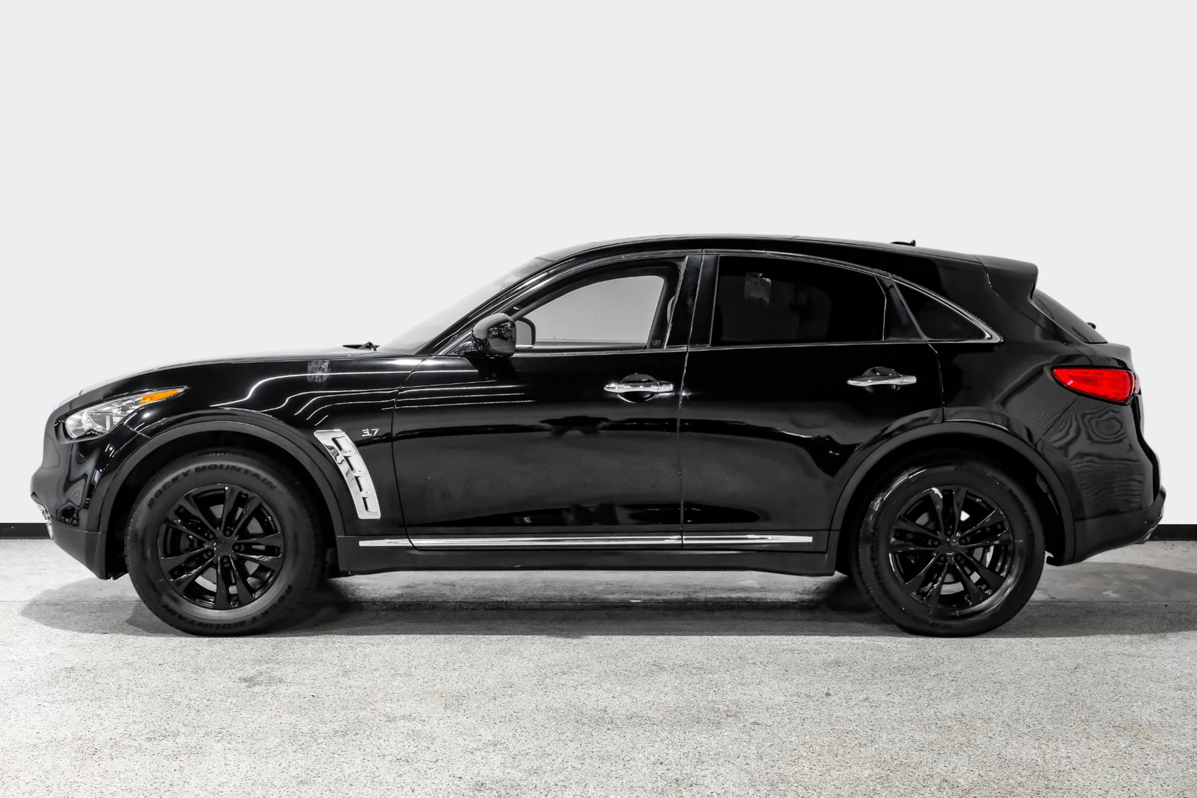 Used 2016 INFINITI QX70 3.7 image 6