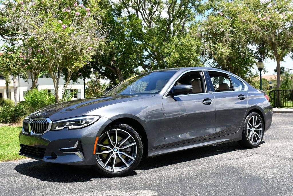 Used 2020 BMW 330i Sedan w/ Premium Package image 2