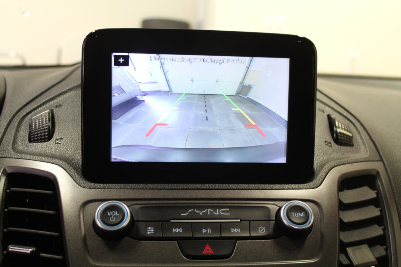 Used 2020 Ford Transit Connect XL image 13