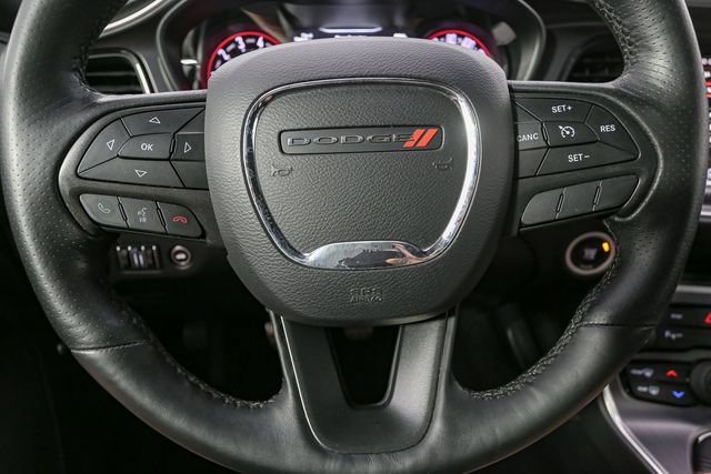 Used 2016 Dodge Challenger R/T Plus RWD image 31