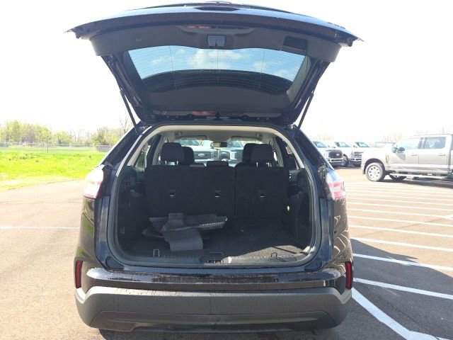 Used 2022 Ford Edge SE AWD/4WD image 10