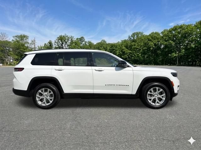 Used 2023 Jeep Grand Cherokee L Limited AWD/4WD image 10