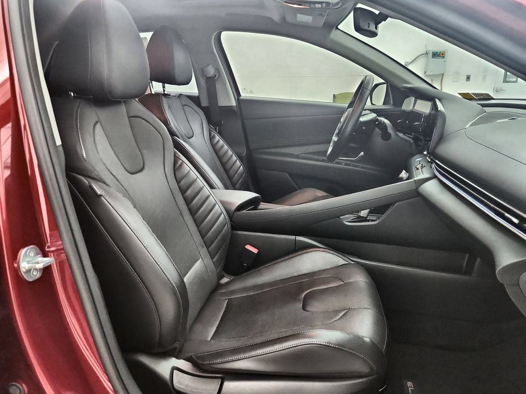 Used 2023 Hyundai Elantra Limited FWD image 37