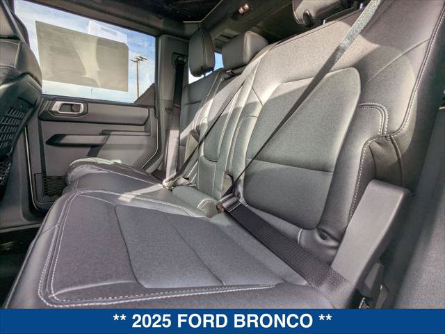 New 2025 Ford Bronco Badlands AWD/4WD image 18