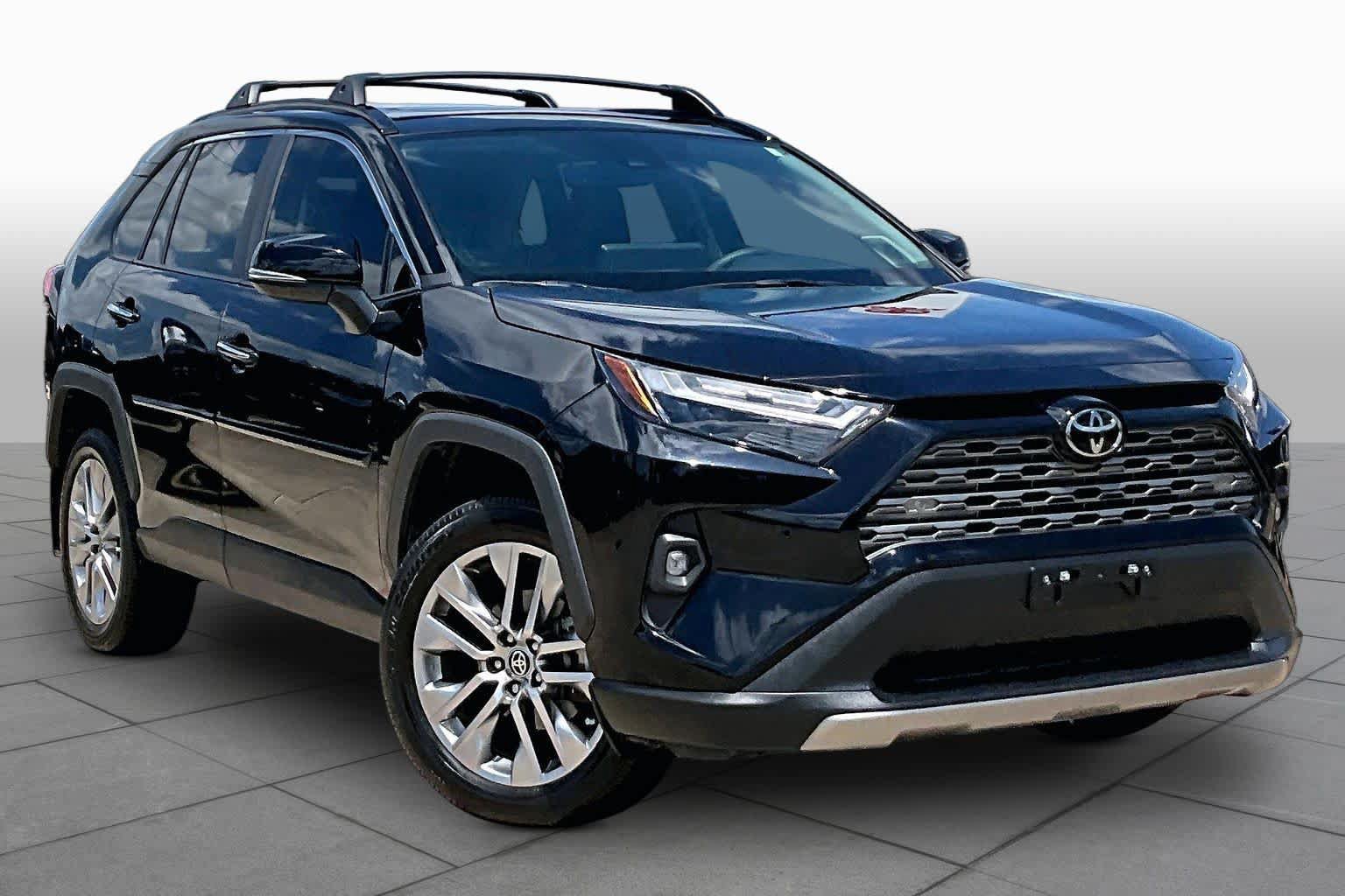 Used 2024 Toyota RAV4 Limited FWD image 3