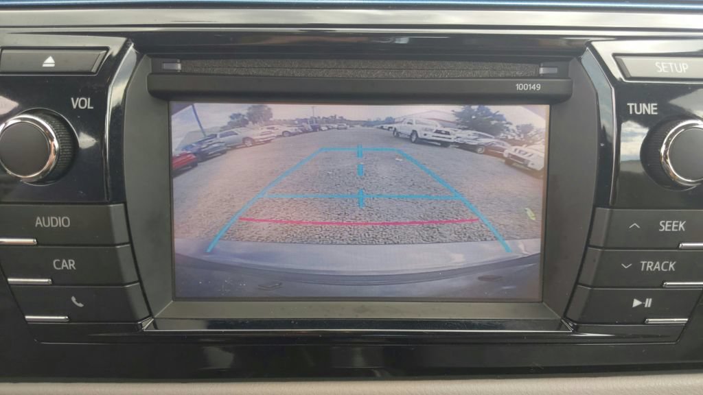 Used 2015 Toyota Corolla LE FWD image 25