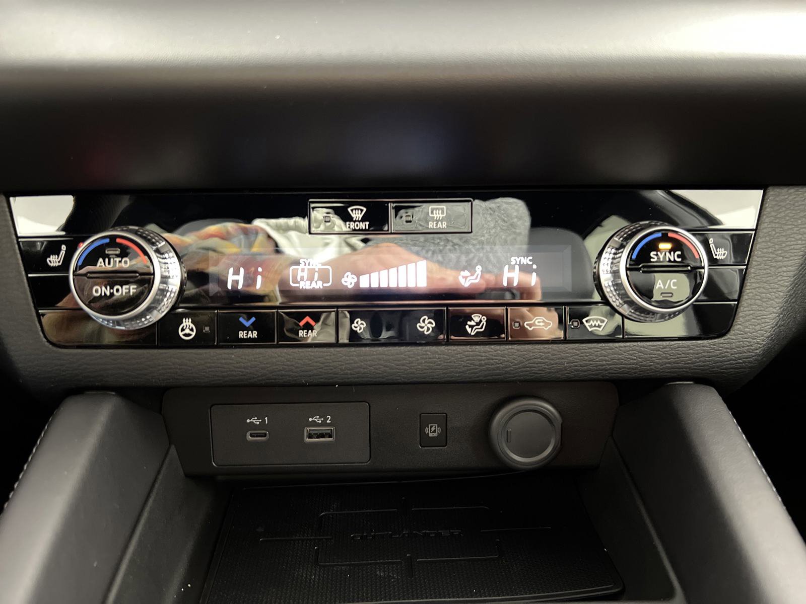 New 2025 Mitsubishi Outlander SEL Black Edition image 23