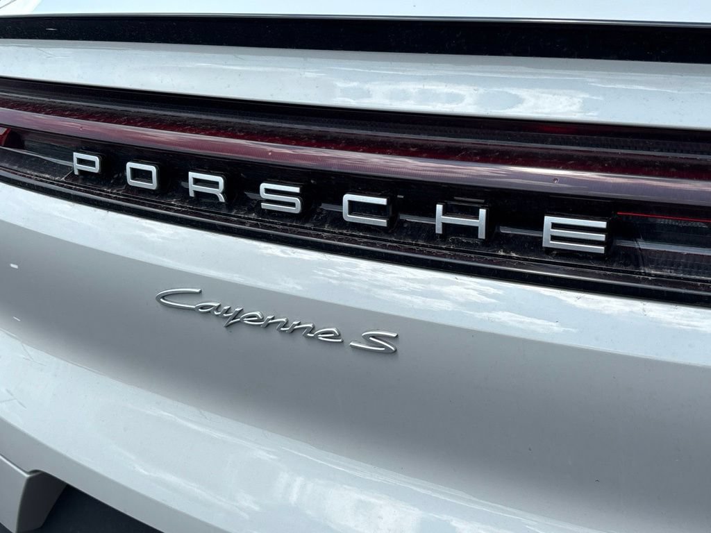 Used 2024 Porsche Cayenne S AWD/4WD image 37