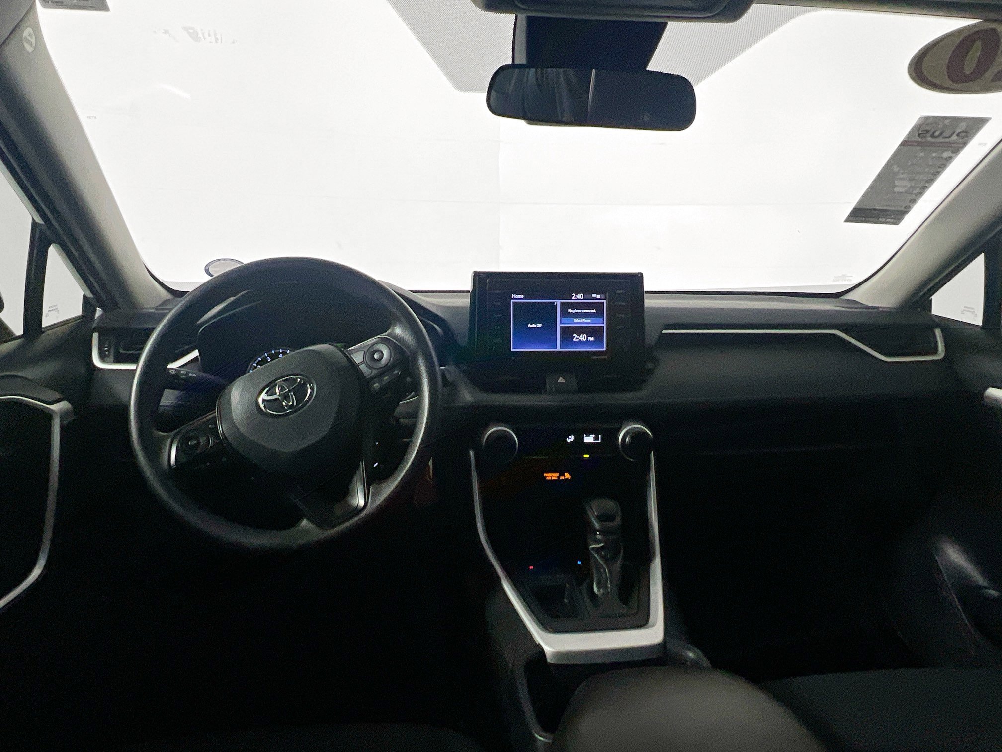 Used 2020 Toyota RAV4 LE image 28
