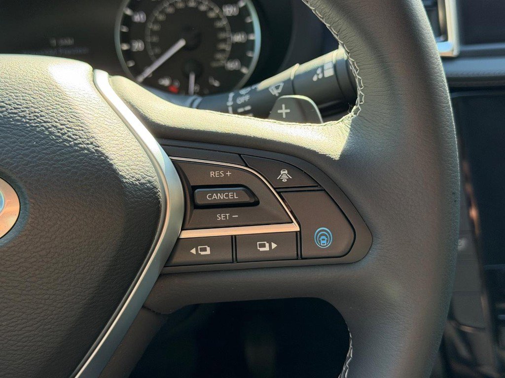 Used 2025 INFINITI QX50 Pure AWD/4WD image 18