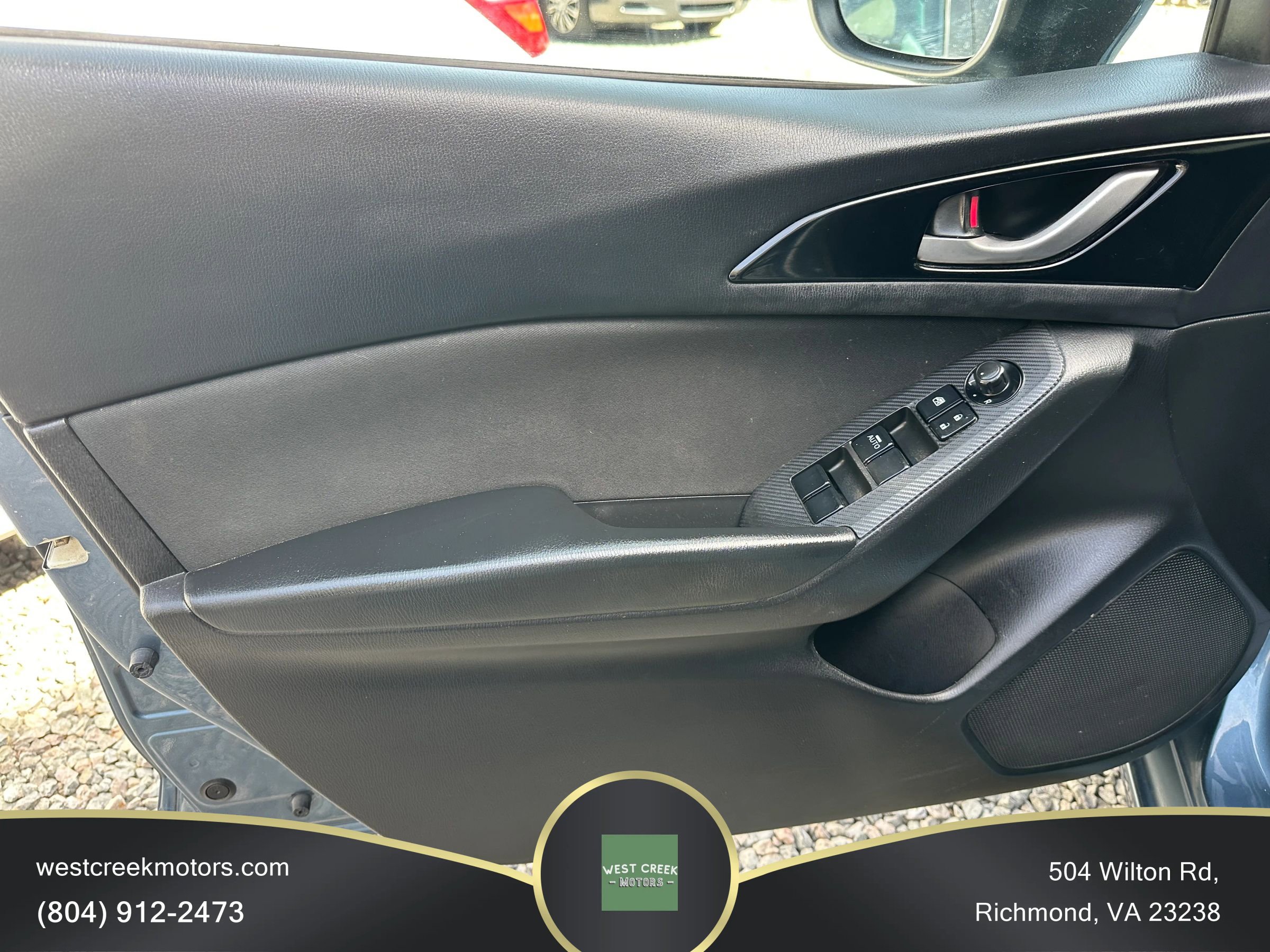 Used 2015 MAZDA MAZDA3 i Sport image 17