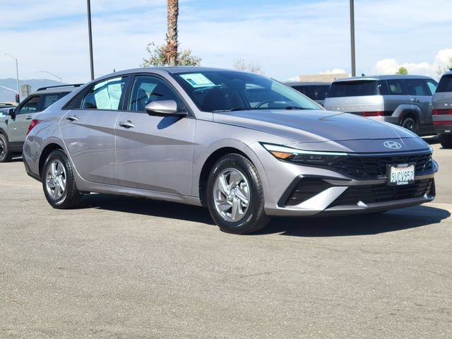 Certified 2025 Hyundai Elantra SE FWD image 34