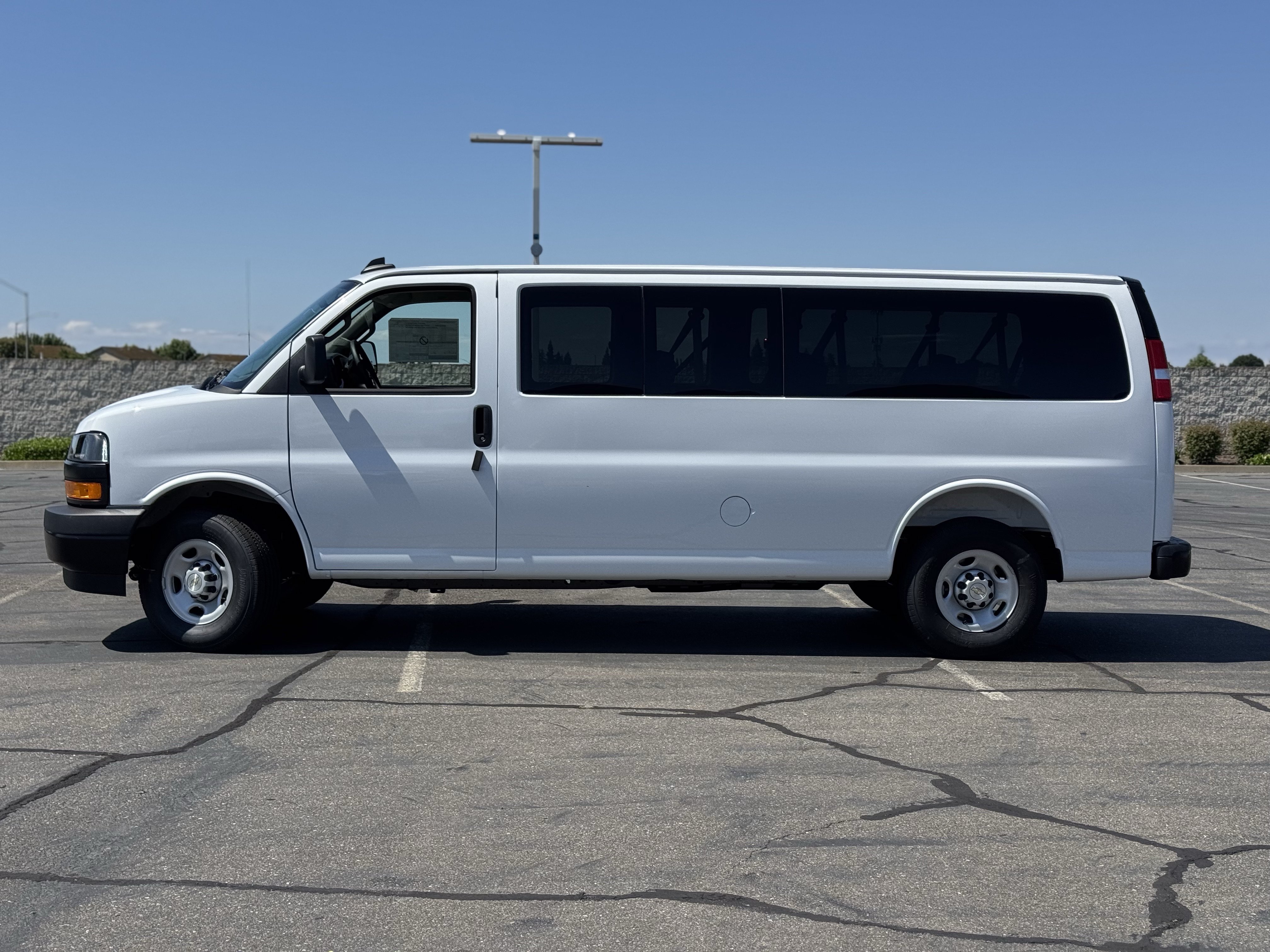 New 2026 Chevrolet Express 3500 LS RWD image 4