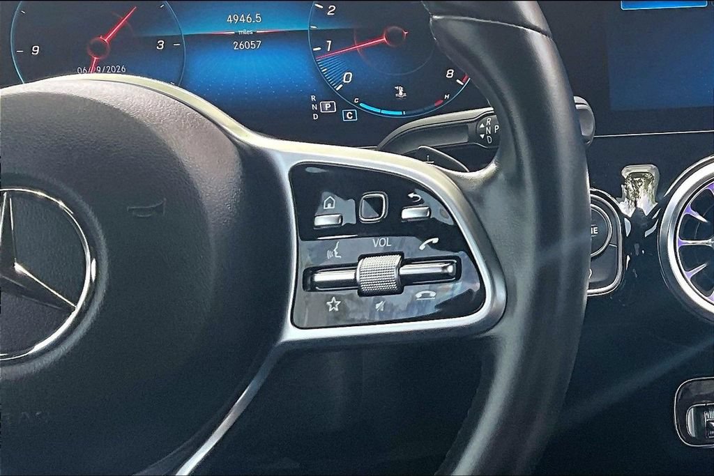 Used 2023 Mercedes-Benz GLA 250 4MATIC image 29