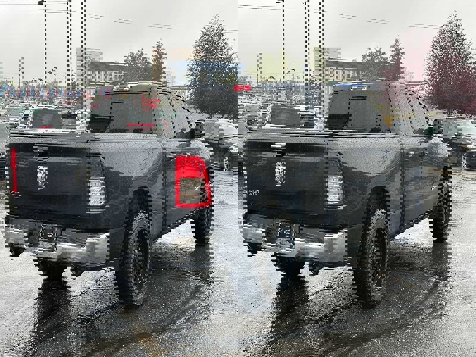 Used 2020 RAM 1500 Big Horn image 3