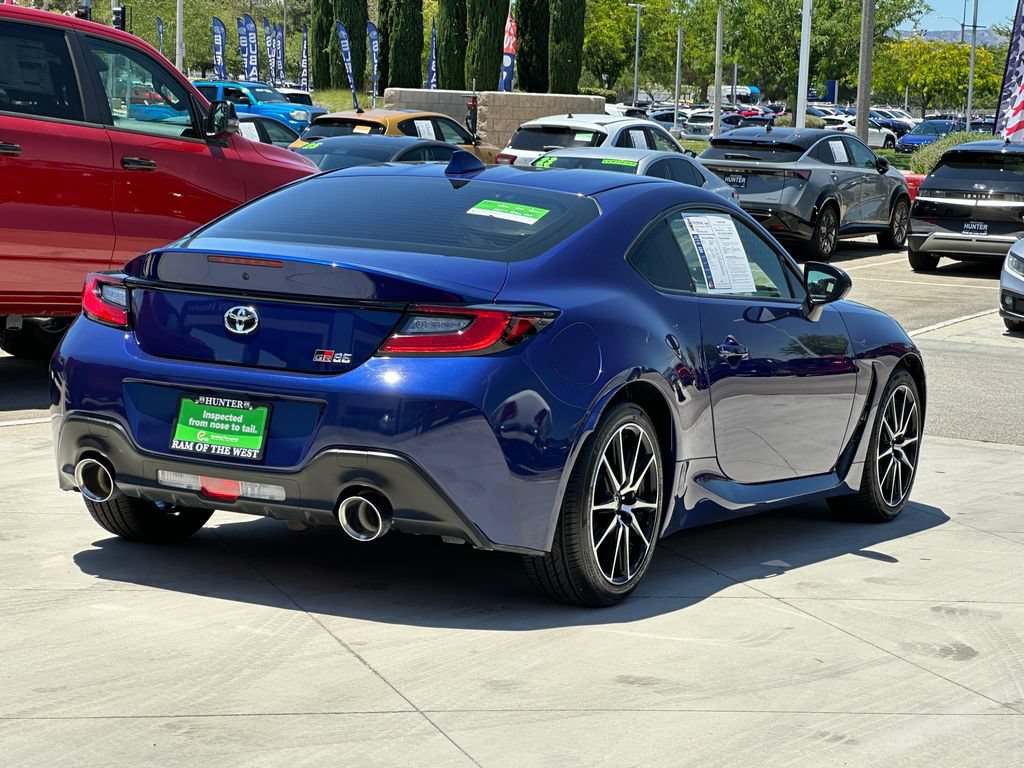 Used 2022 Toyota GR86 w/ ALL Weather Mat Package (TMS) RWD image 7