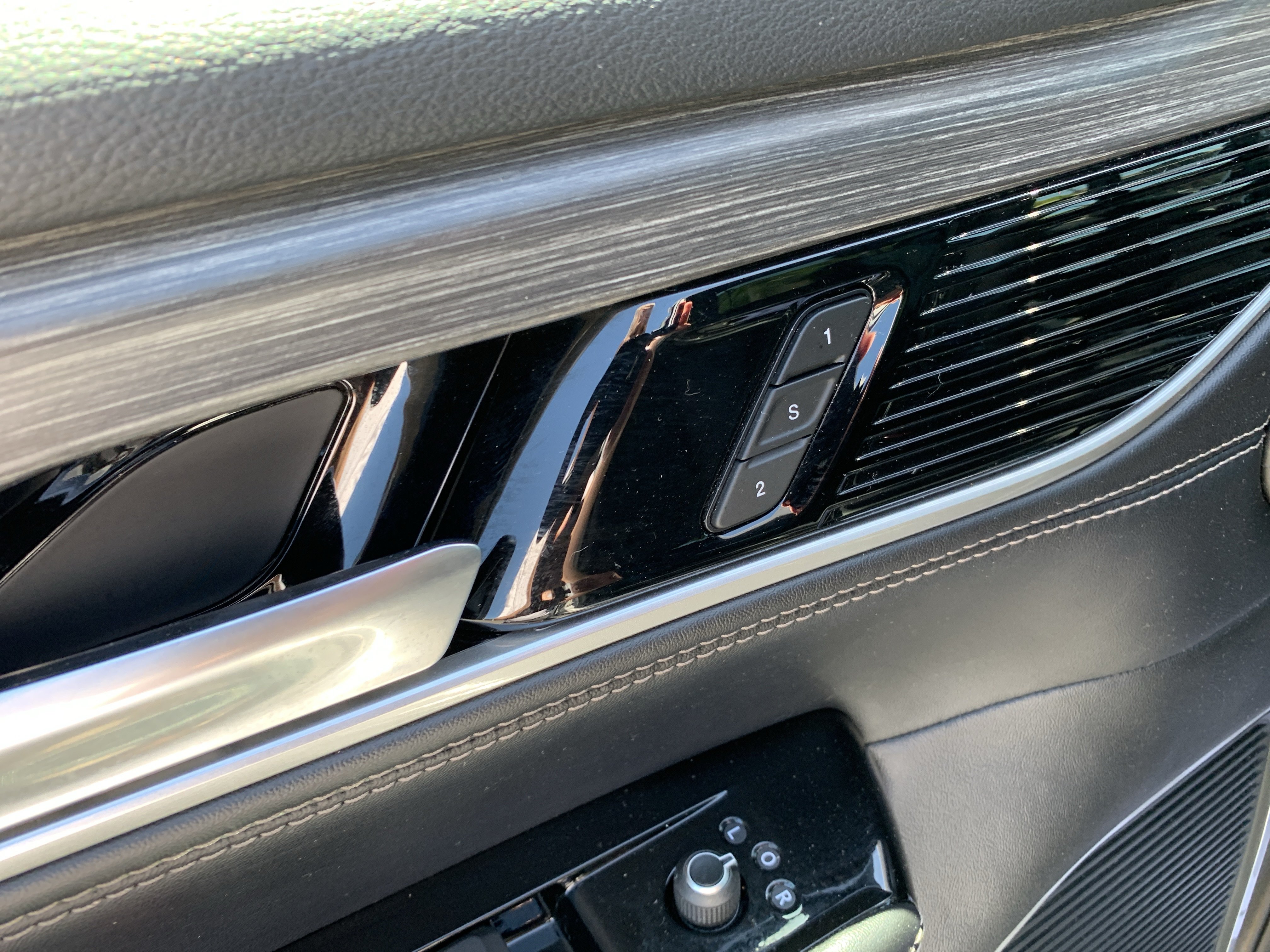 Used 2024 Jeep Wagoneer Series II AWD/4WD image 18