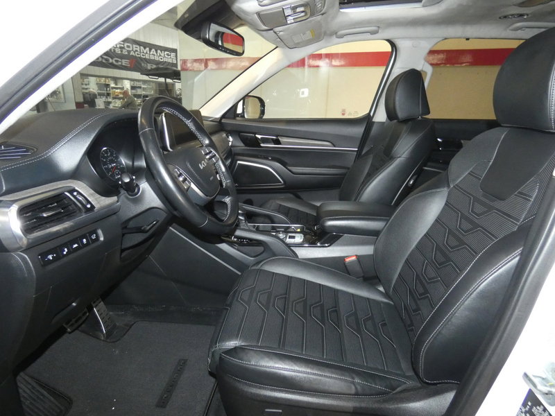 Used 2022 Kia Telluride SX image 11