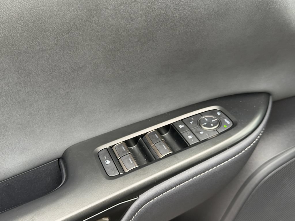 Certified 2026 Lexus RZ 450e AWD w/ Technology Package image 14