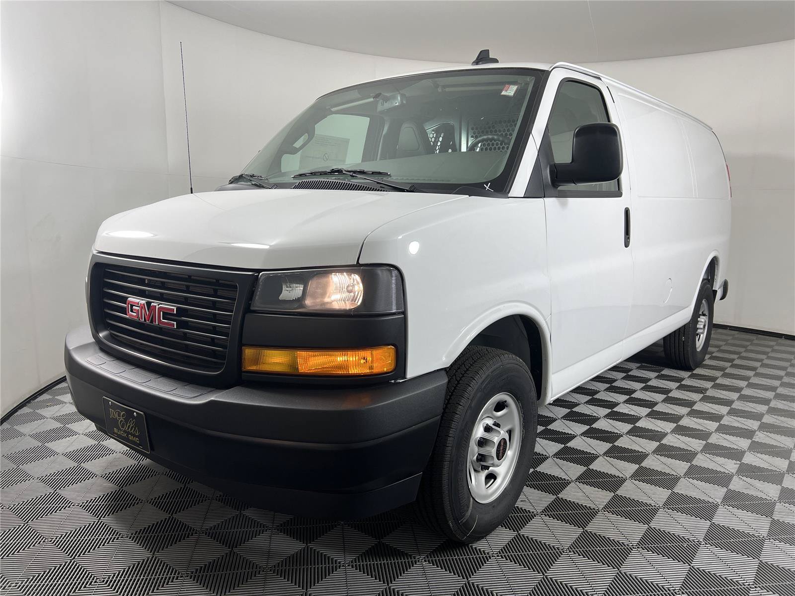New 2025 GMC Savana 2500 w/ Driver Convenience Package RWD image 3