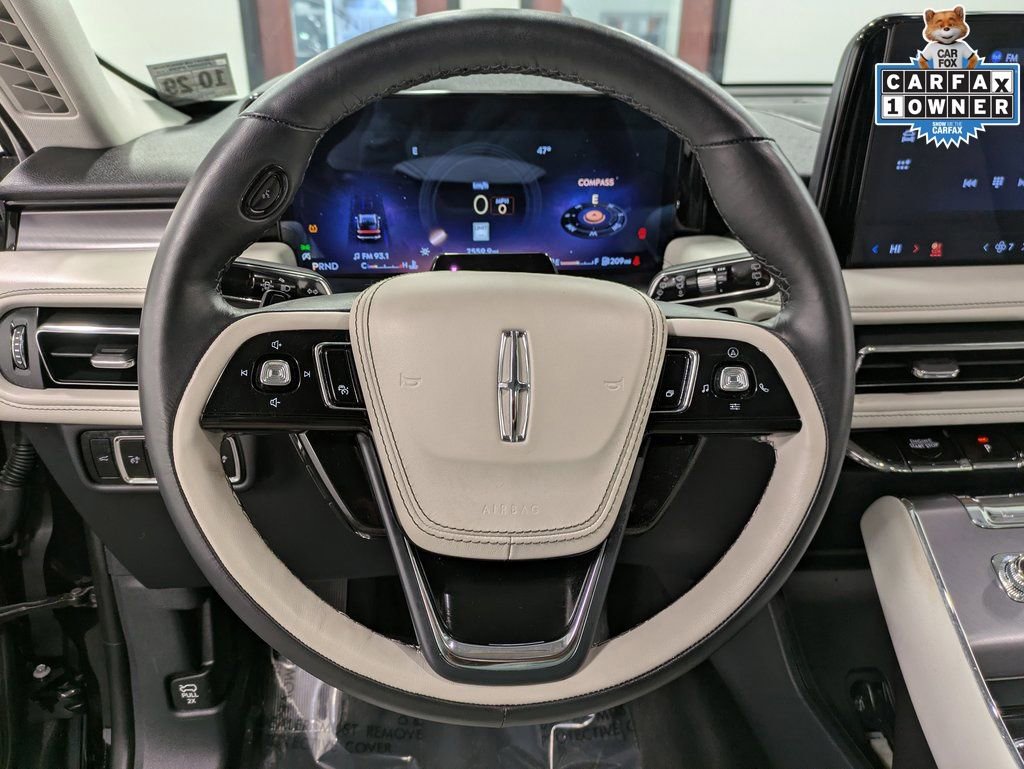 Certified 2025 Lincoln Aviator AWD image 19
