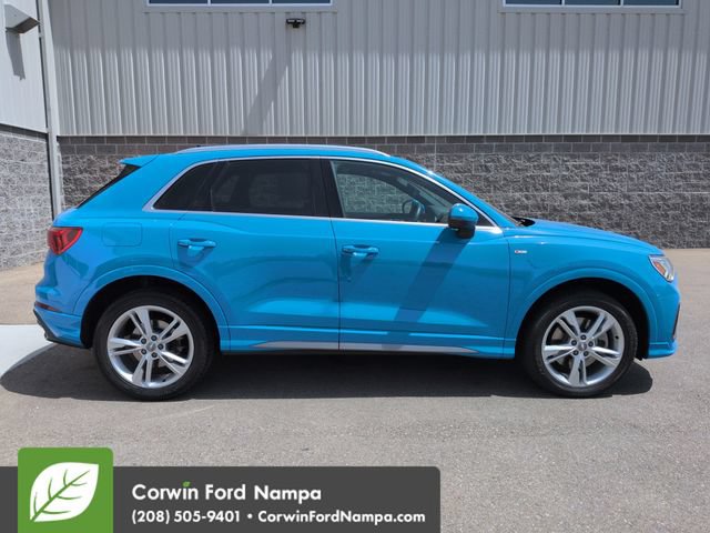 Used 2020 Audi Q3 2.0T Premium Plus w/ Premium Plus Package AWD/4WD image 2