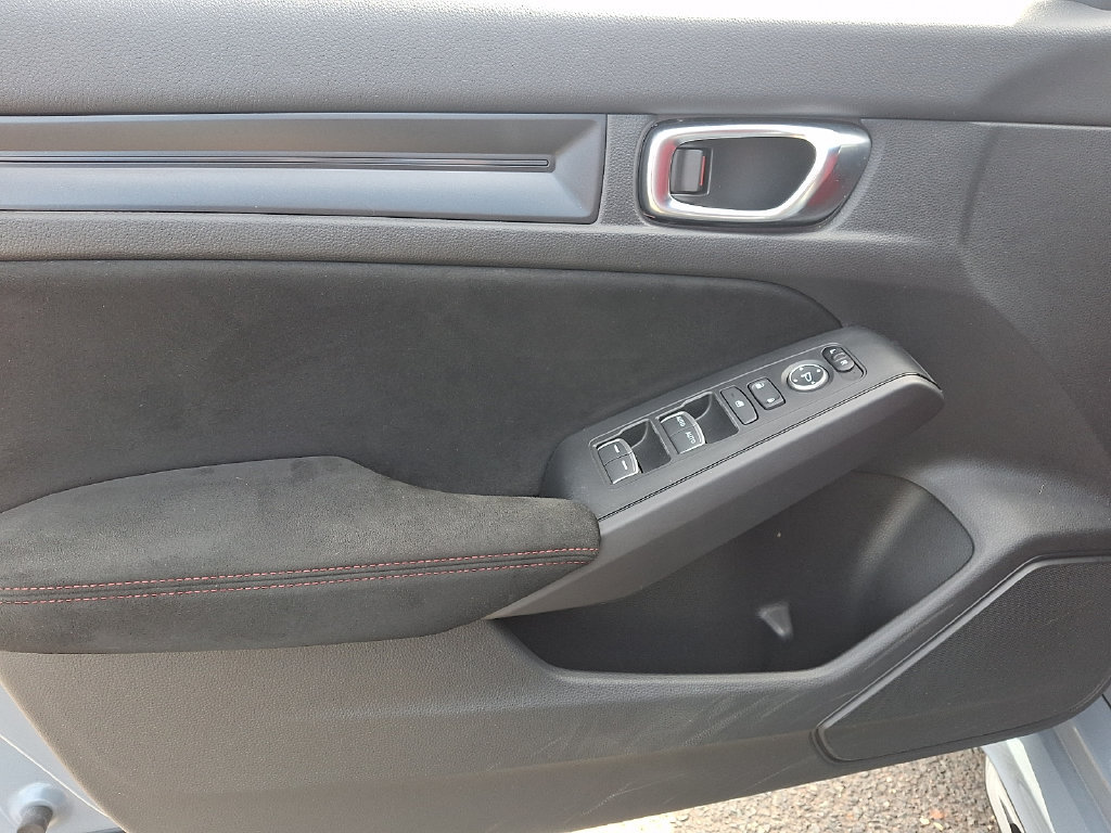 Used 2025 Honda Civic Type R image 12