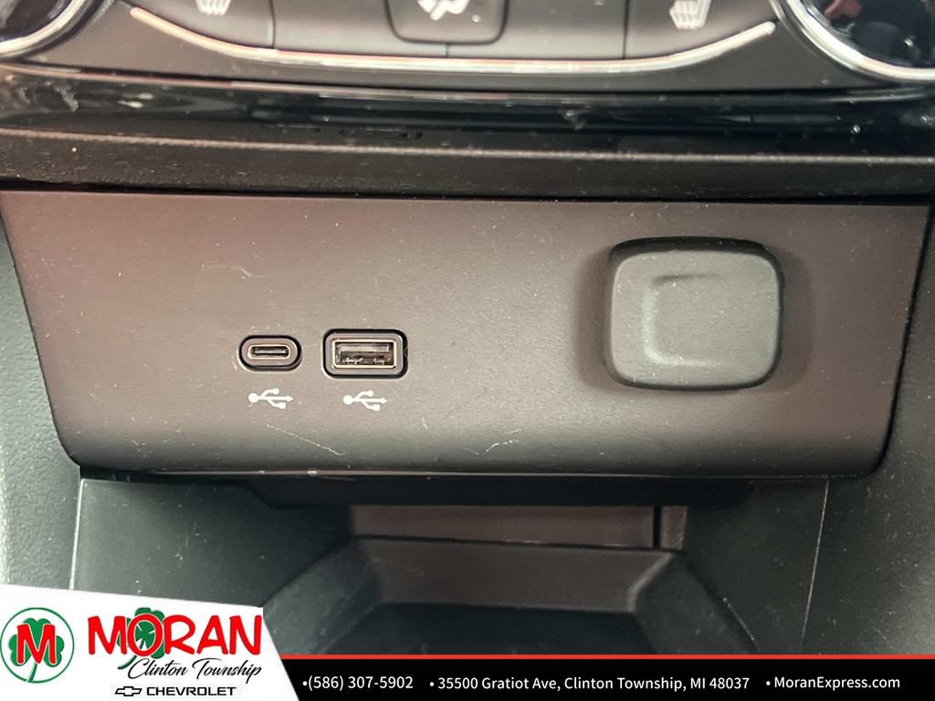 Used 2025 Buick Encore GX Sport Touring w/ Comfort Package FWD image 27
