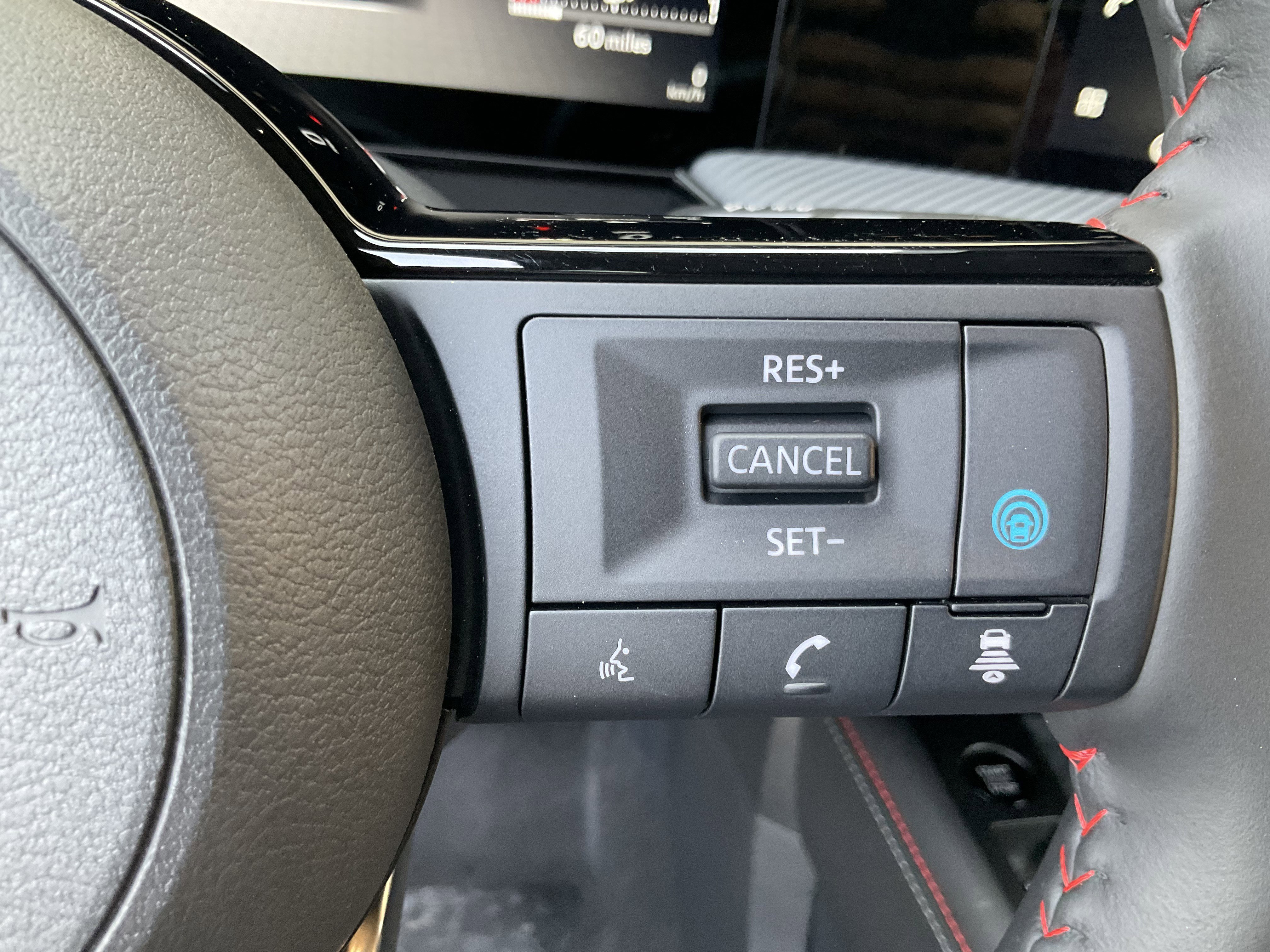 Used 2026 Nissan Kicks SR w/ Cold Weather Package image 33