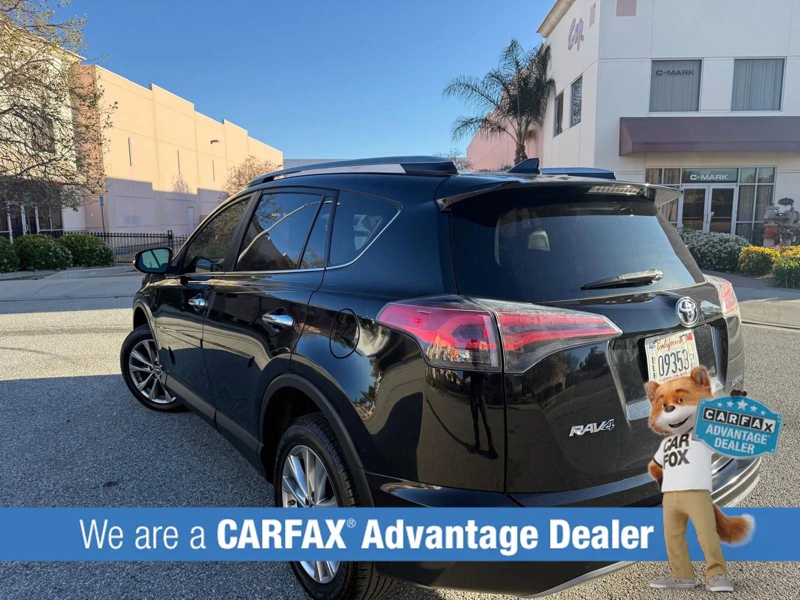 Used 2018 Toyota RAV4 Limited FWD image 16