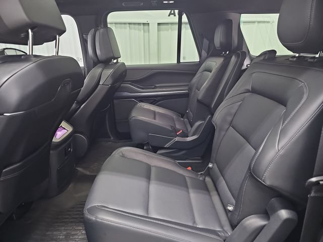 Used 2025 Lincoln Navigator L Reserve w/ Jet Appearance Package AWD/4WD image 24