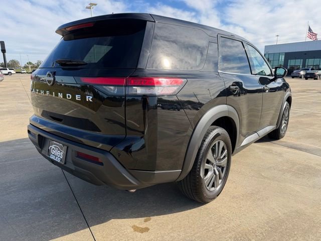 Used 2023 Nissan Pathfinder S image 5