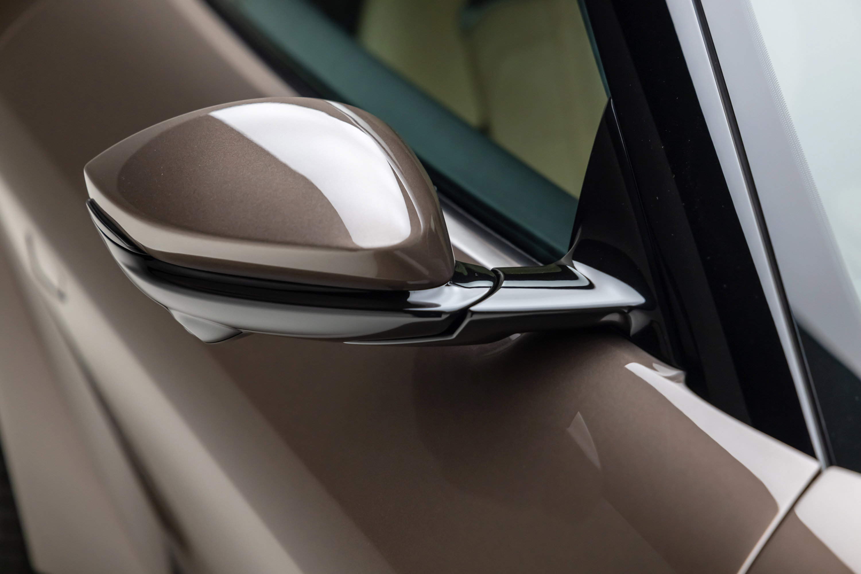 Certified 2025 Ferrari 12Cilindri image 42