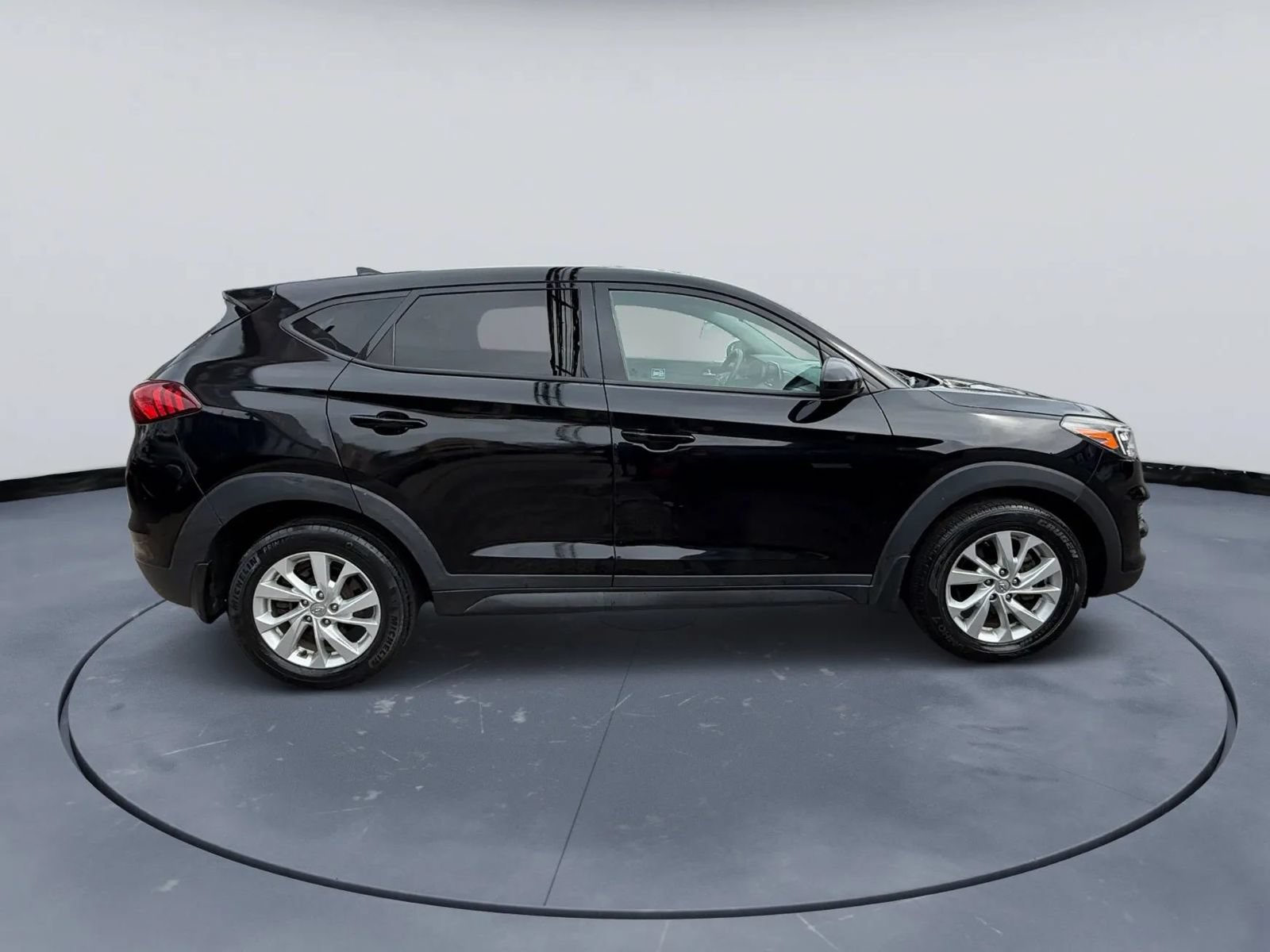 Used 2020 Hyundai Tucson SE AWD/4WD image 2