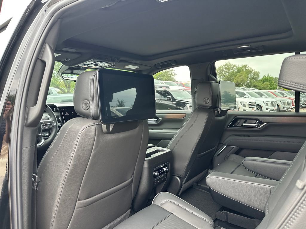 New 2026 GMC Yukon Denali w/ Denali Reserve Package RWD image 39