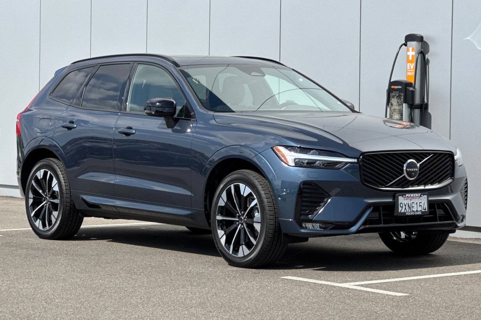 Certified 2026 Volvo XC60 B5 Plus w/ Protection Package Premier AWD/4WD image 7