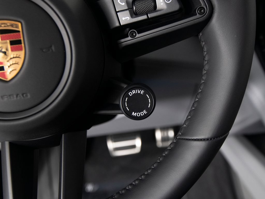 New 2026 Porsche Cayenne Electric Coupe AWD/4WD image 26