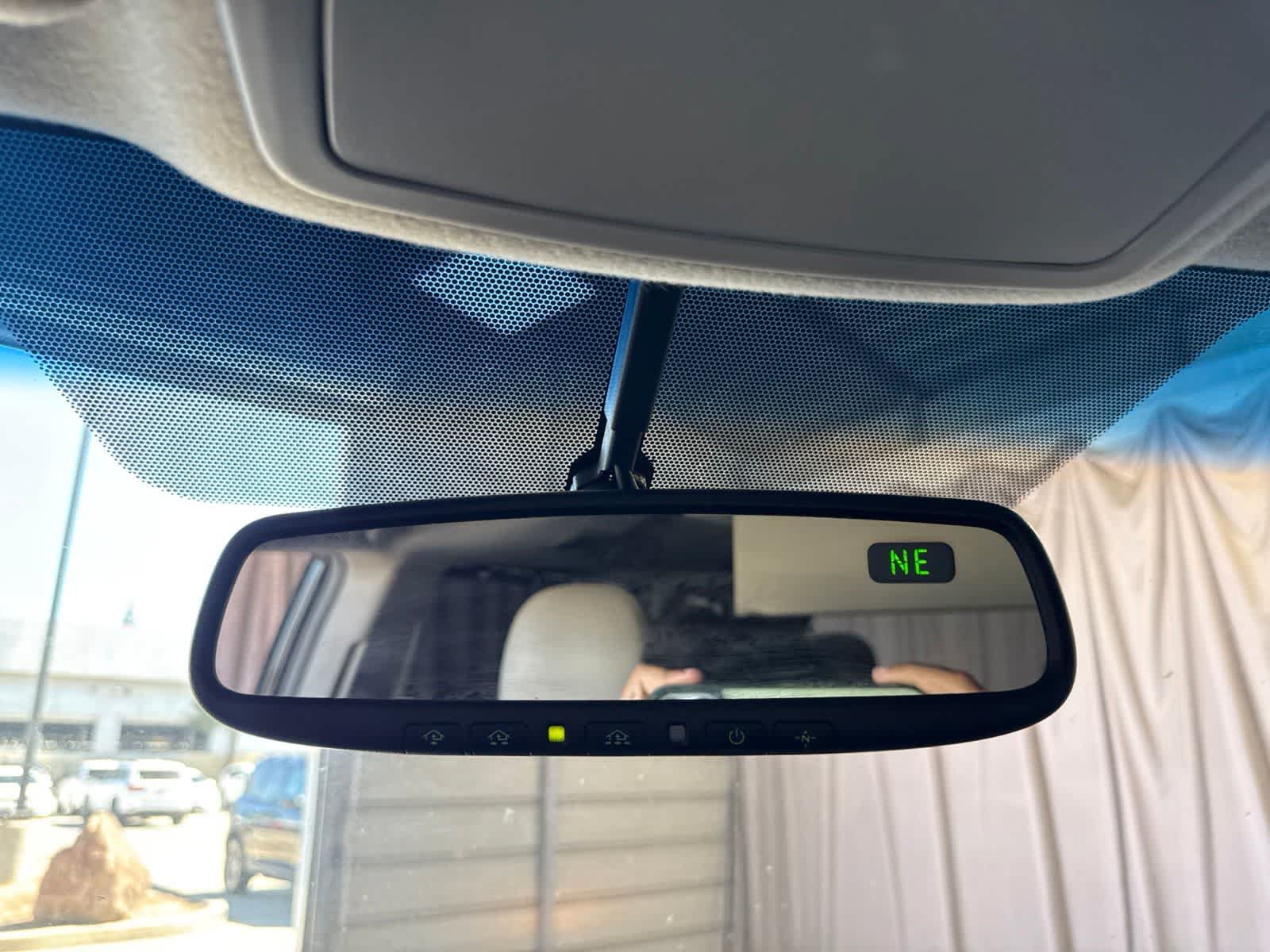 Used 2014 Toyota Sienna XLE w/ XLE Premium Package FWD image 22