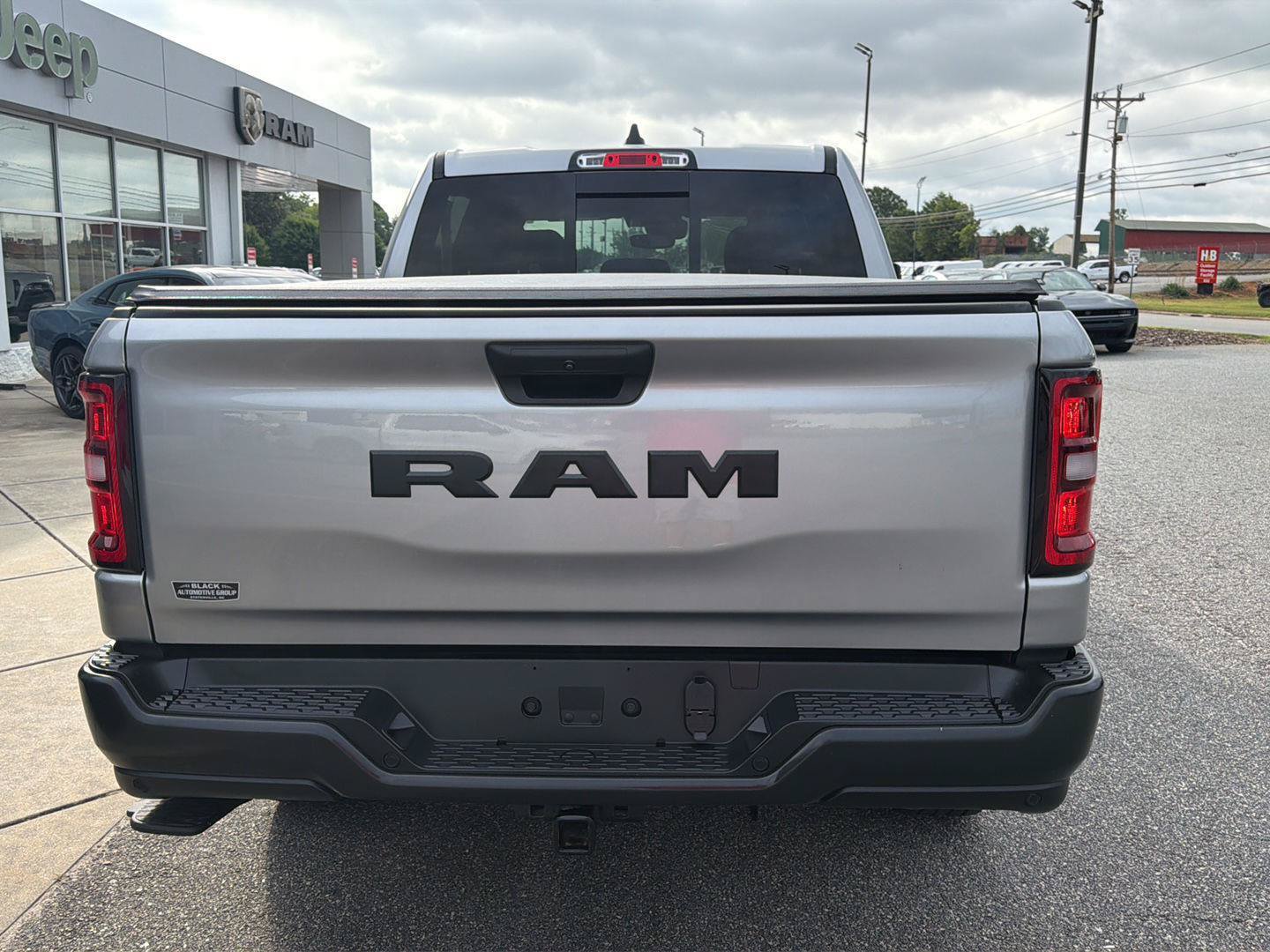 Used 2025 RAM 1500 Tradesman AWD/4WD image 11