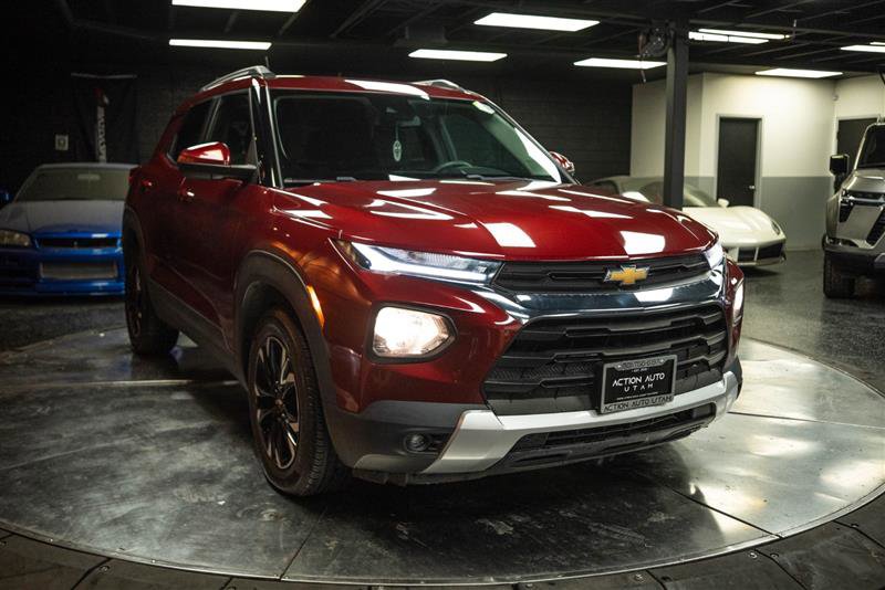 Used 2022 Chevrolet TrailBlazer LT w/ Confidence II Package FWD image 5