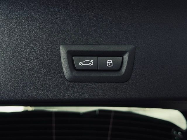 New 2026 BMW X3 xDrive30 w/ Premium Package image 11